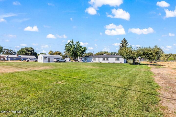 Property Photo:  7907 Ahtanum Rd  WA 98903 