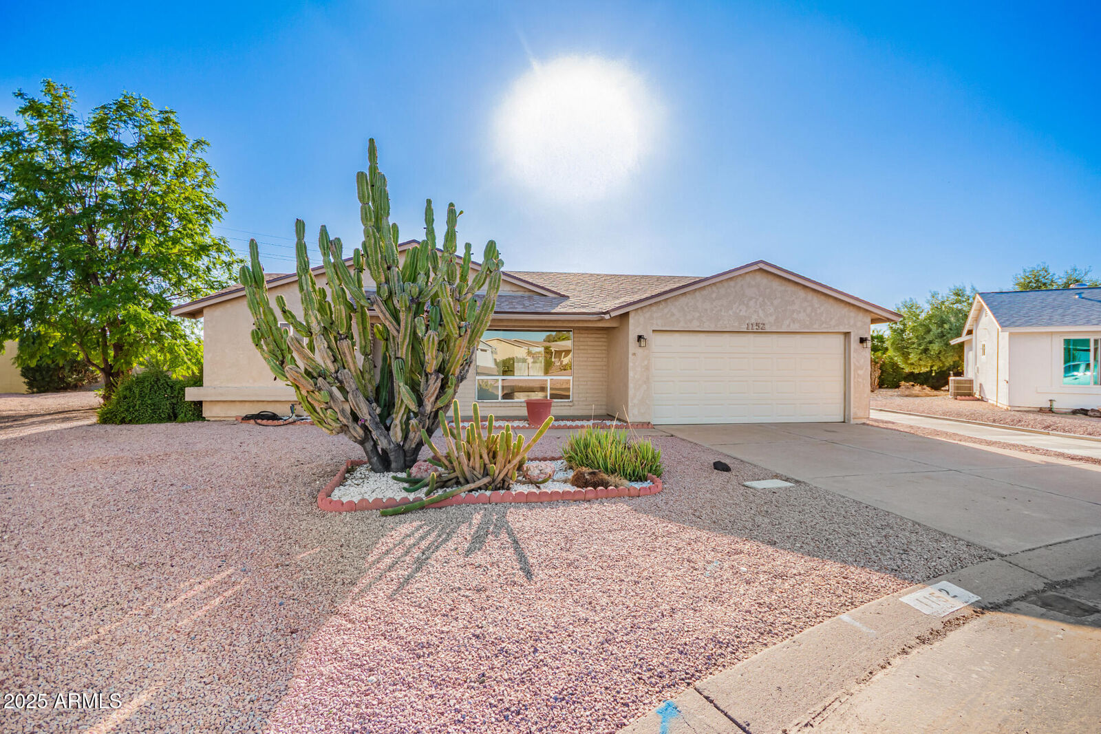 Property Photo: 1152 S 81st Place AZ 85208