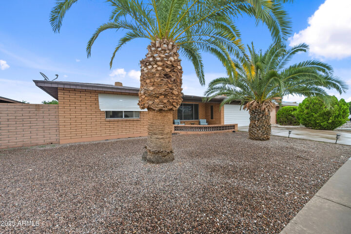 Property Photo:  443 S Reseda --  AZ 85206 