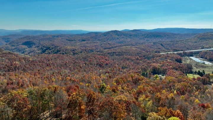 Property Photo: 231 Gerber Daisy Trail WV 25918