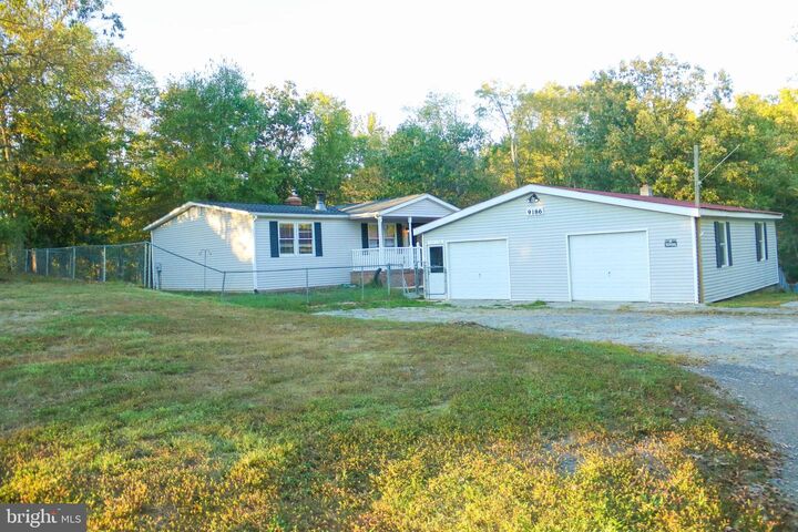 Property Photo: 9186 Hedgesville Road WV 25427