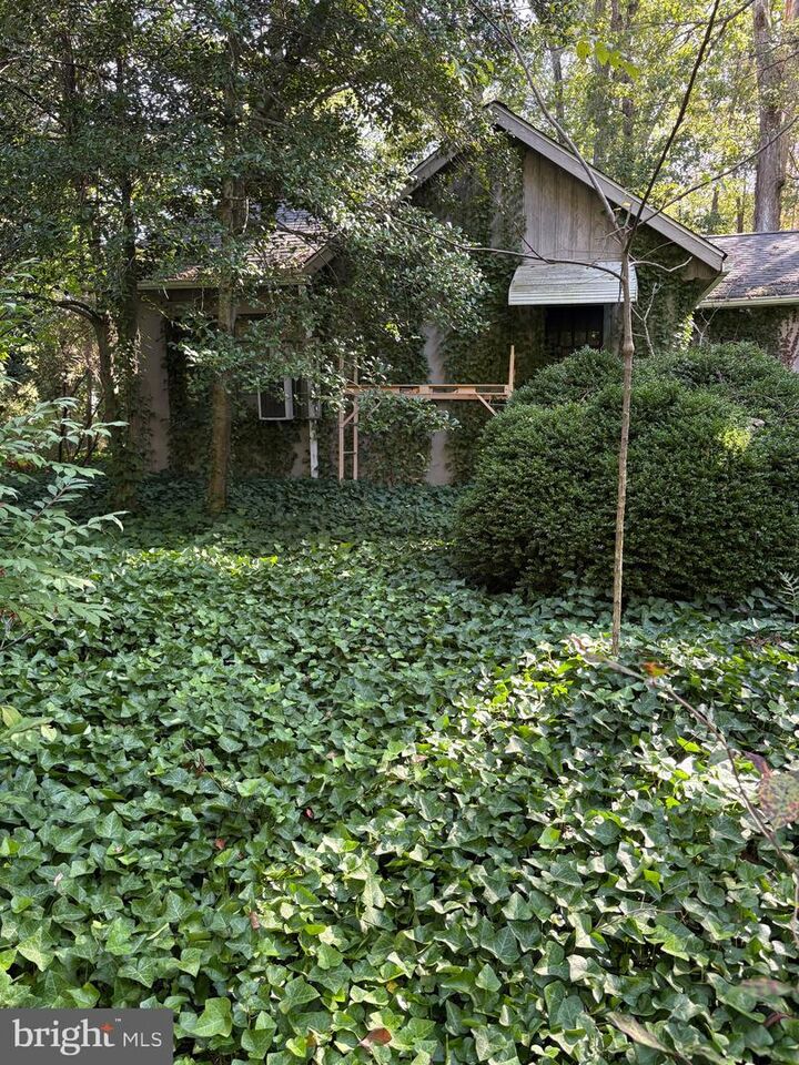 Property Photo: 811 W Garden Road NJ 08360