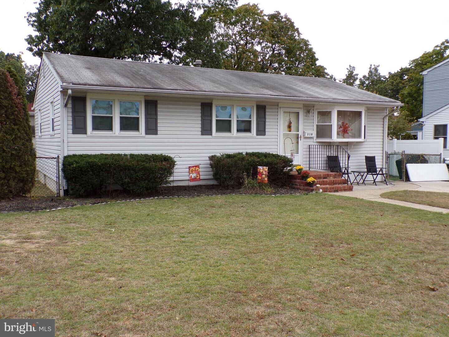 Property Photo:  318 Chestnut Street  NJ 08075
