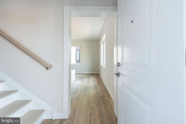 Property Photo:  1130 N Delaware Avenue 1B  PA 19125 