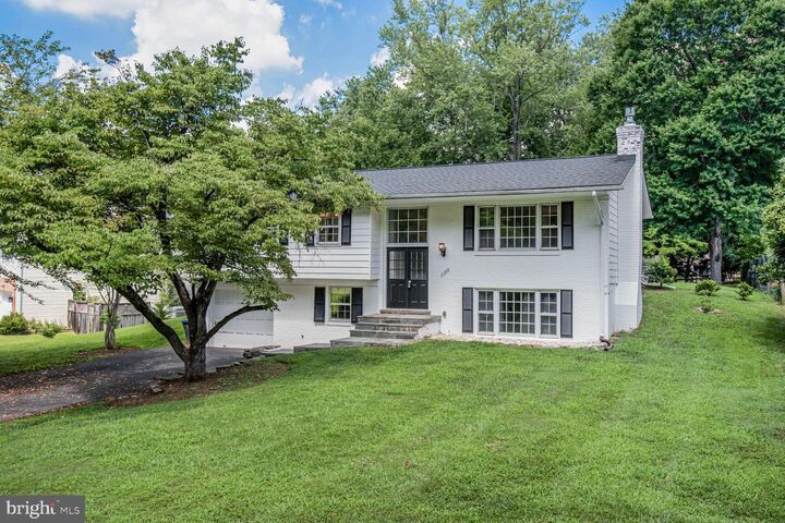 11733 Ambleside Drive  Potomac MD 20854 photo