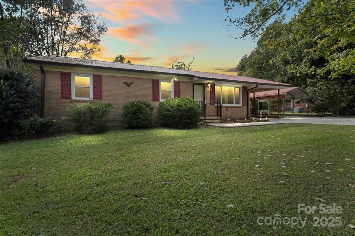 Property Photo:  2126 Amesbury Drive  NC 28152 