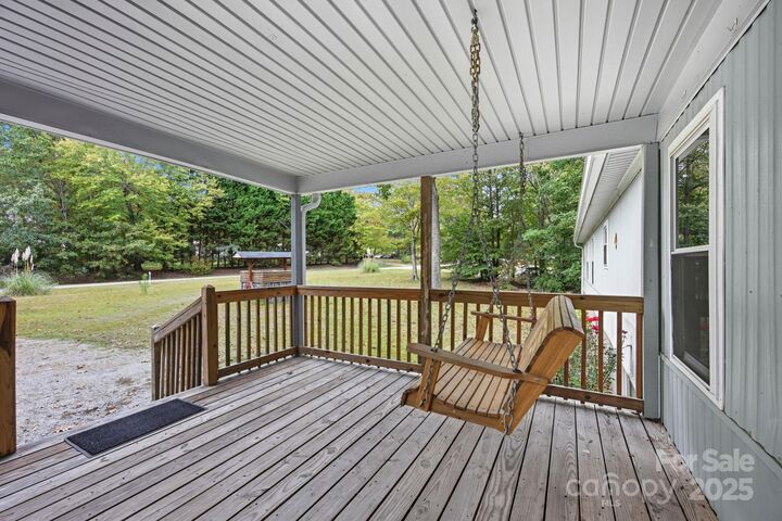 Property Photo: 4805 Mountain View Lane NC 28650
