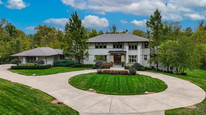 Property Photo: 8705 Kugler Mill Road OH 45243