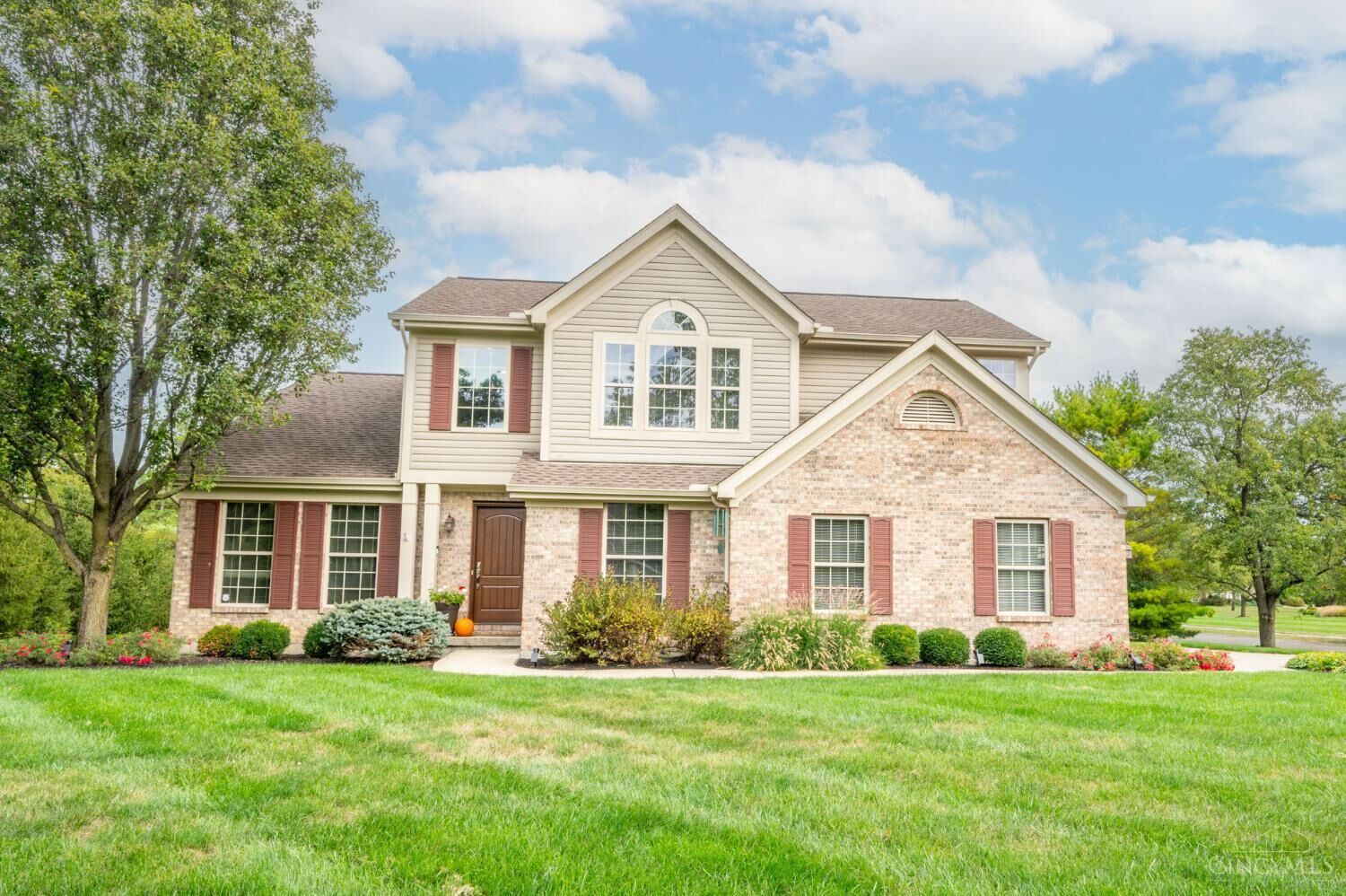 Property Photo: 6860 Lexington Park Boulevard OH 45040