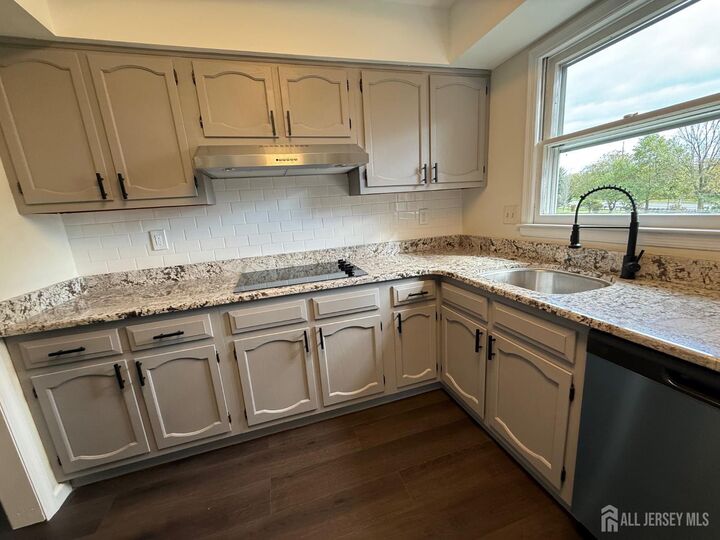 Property Photo: 456 Roxbury Lane O NJ 08831