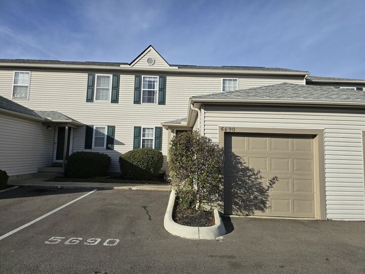 5690 Kilbury Lane  Hilliard OH 43026 photo