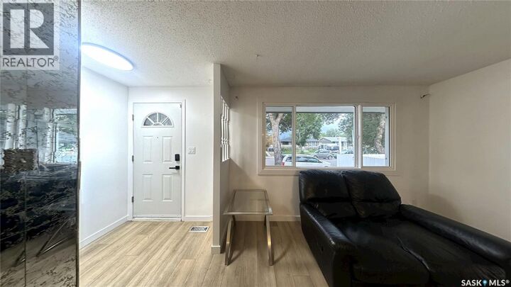 Property Photo: 41 Cartier Crescent SK S7L 4L8