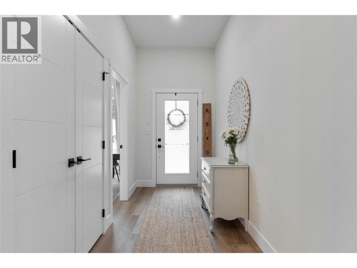 Property Photo: 231 20 Street 14 BC V1E 0H3