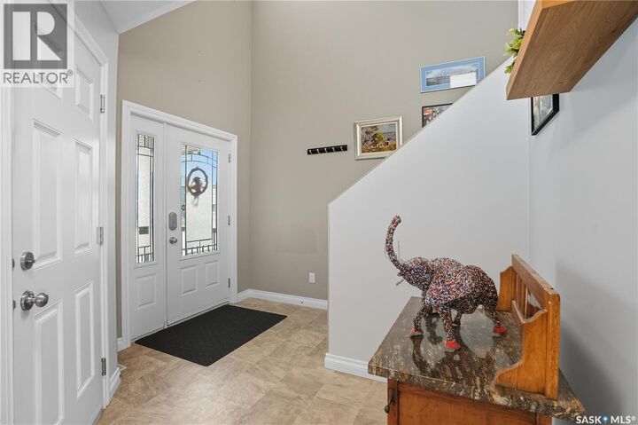 Property Photo: 509 Maple Crescent SK S0K 4S2