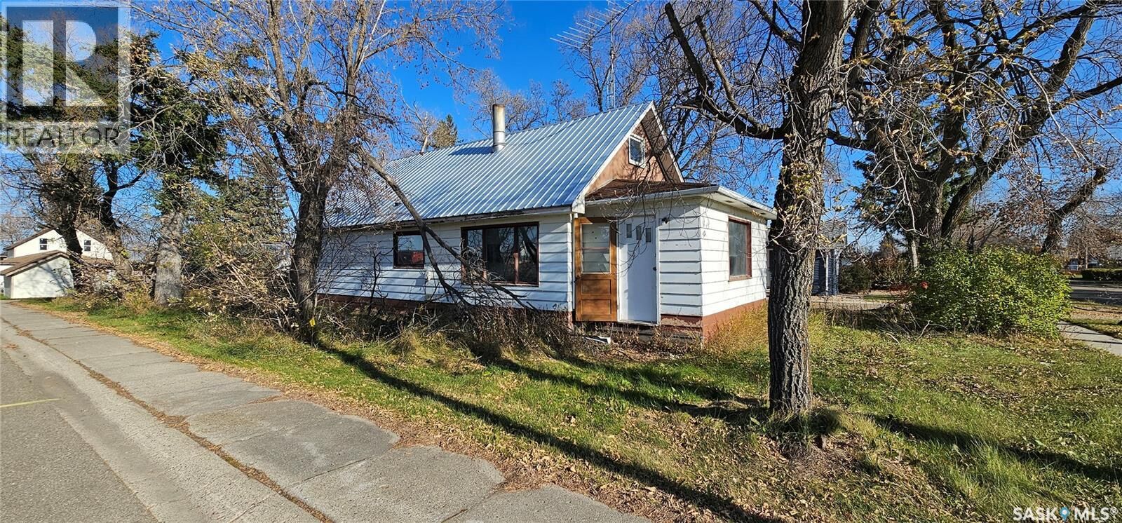 Property Photo: 102 3rd Avenue E SK S0A 1W0