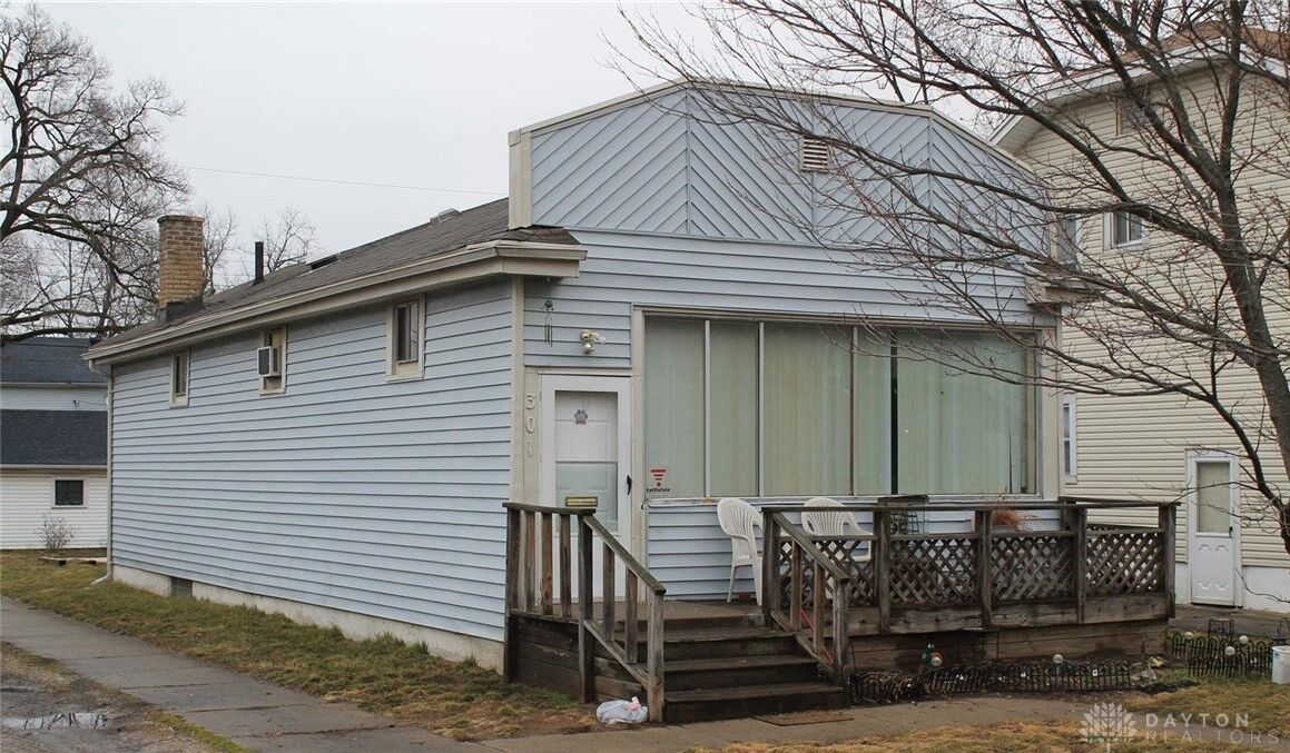 Property Photo:  301 Fernwood Avenue  OH 45405 