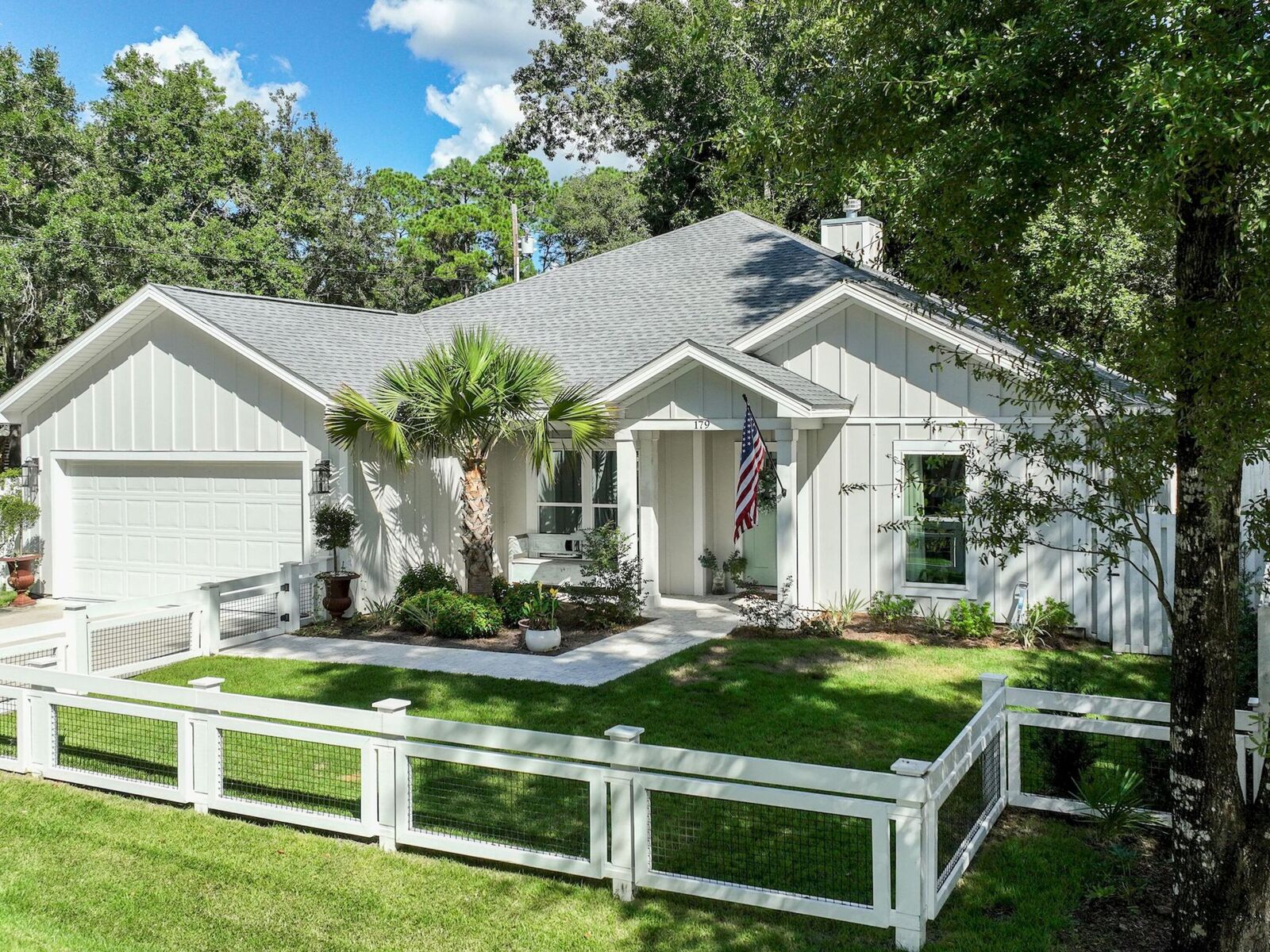 Property Photo: 179 Little Canal Drive FL 32459