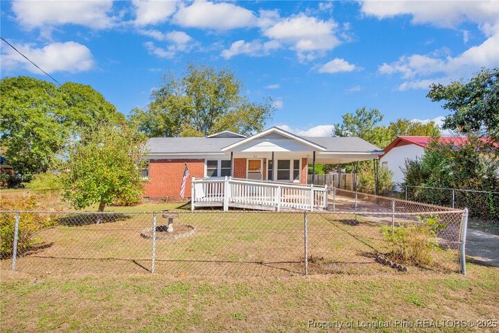 Property Photo: 215 S 7th Street NC 28390