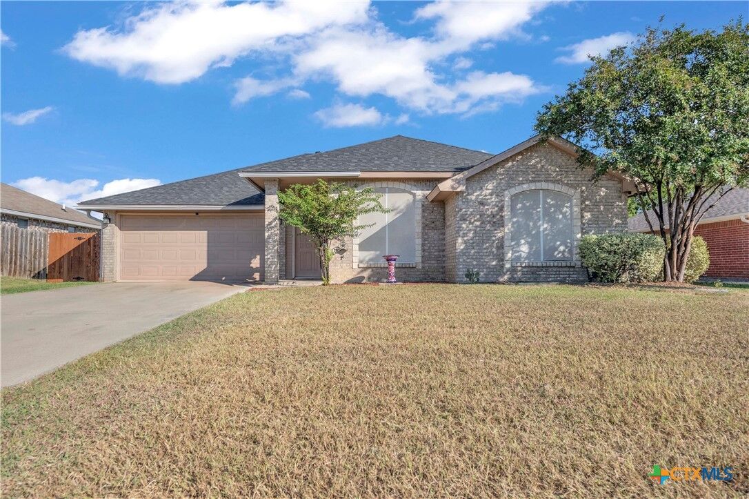 Property Photo: 210 Cedar Ridge Drive TX 76559
