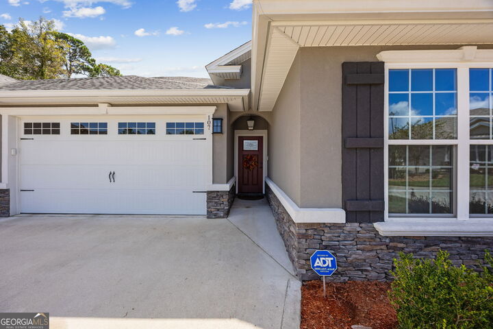 Property Photo: 107 Kerstin Court GA 31548