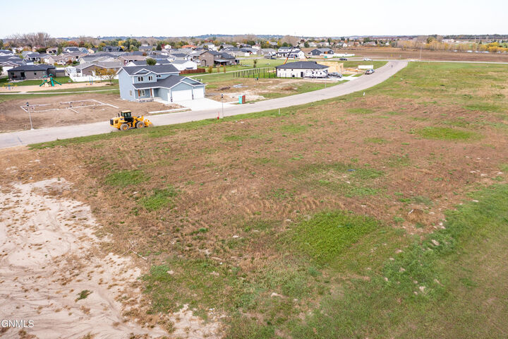 319 Kamrose Drive  Bismarck ND 58504 photo