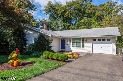 Property Photo: 9 Roseland Ave NJ 07068