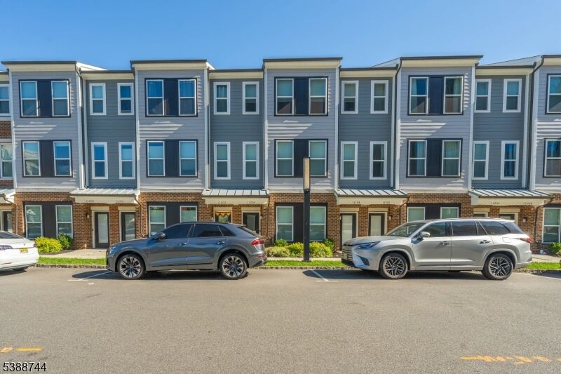 Property Photo: 7 Jessica Ln 11204 NJ 07083