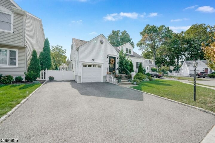 Property Photo: 41 Hetherington Rd NJ 07110
