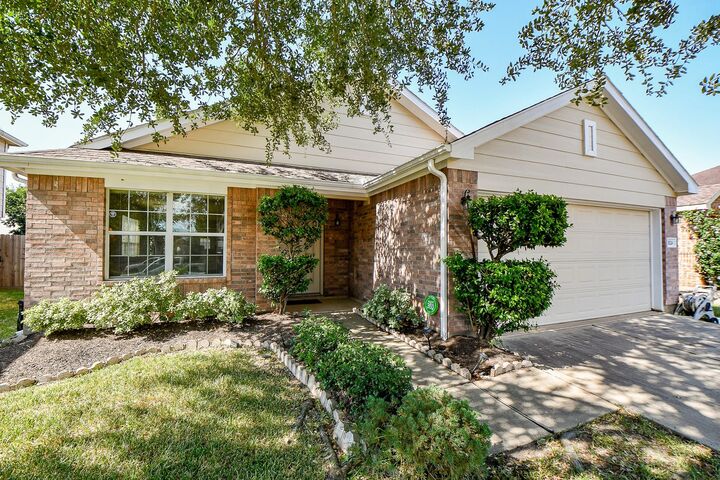 18114 Waverly Hollow Lane  Cypress TX 77429 photo