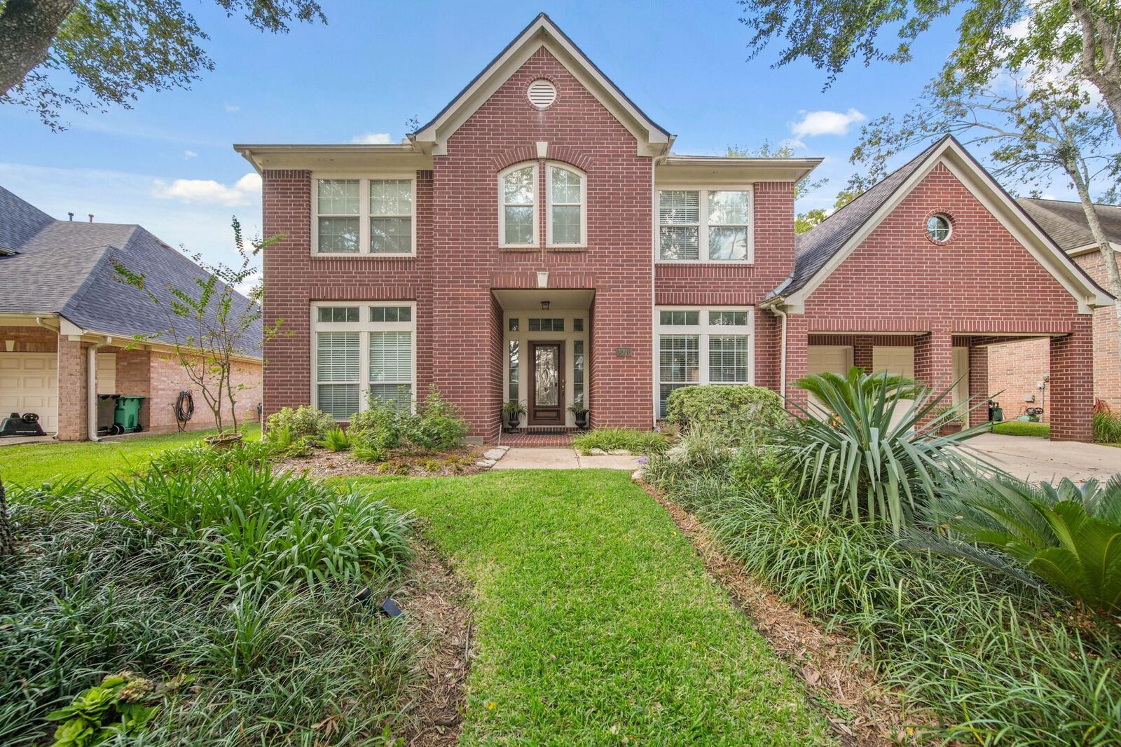 Property Photo: 3315 Mill Hollow TX 77459