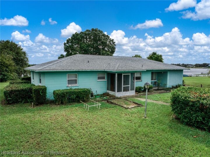 Property Photo: 6628 County Road 17 S FL 33876