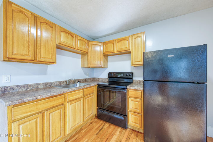 Property Photo: 2359 E 5th Avenue TN 37917