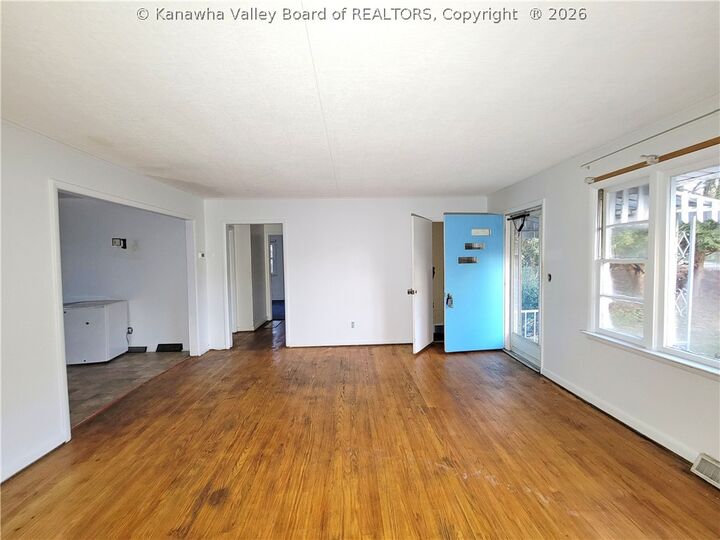 Property Photo:  233 Morris Avenue  WV 25162 