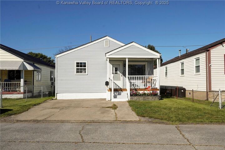 1928 McKinley Avenue  Saint Albans WV 25177 photo