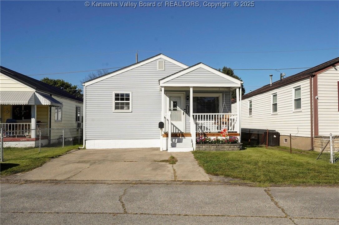 Property Photo: 1928 McKinley Avenue WV 25177