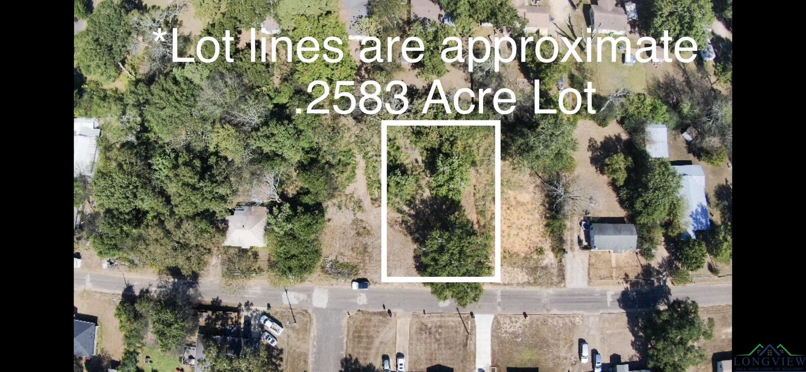 Property Photo: 2812 Hendrcks St TX 75647