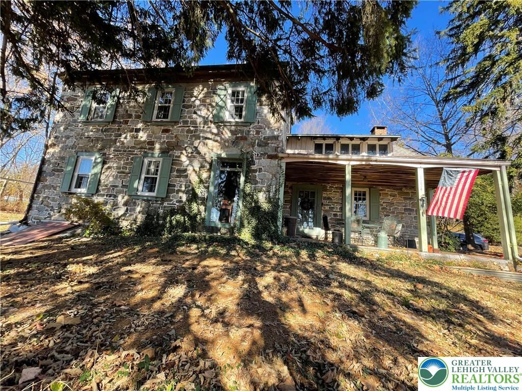 Property Photo:  1254 River Road  PA 18343 