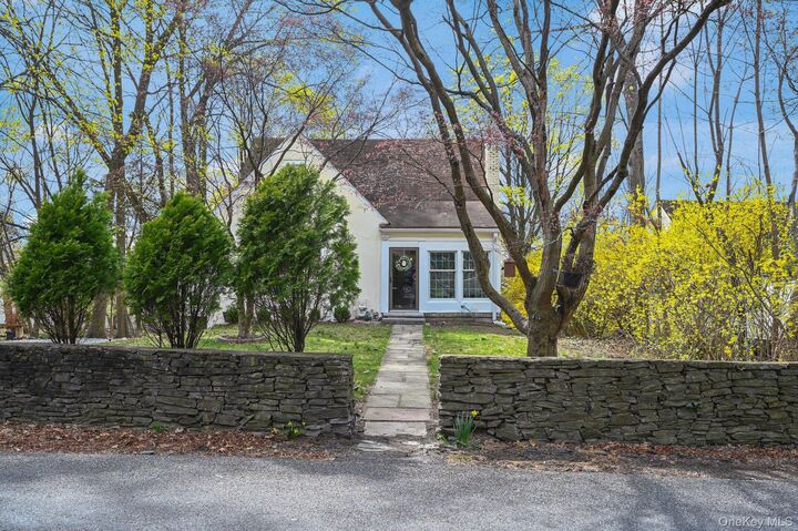 Property Photo:  15 N Henry Street  NY 10965