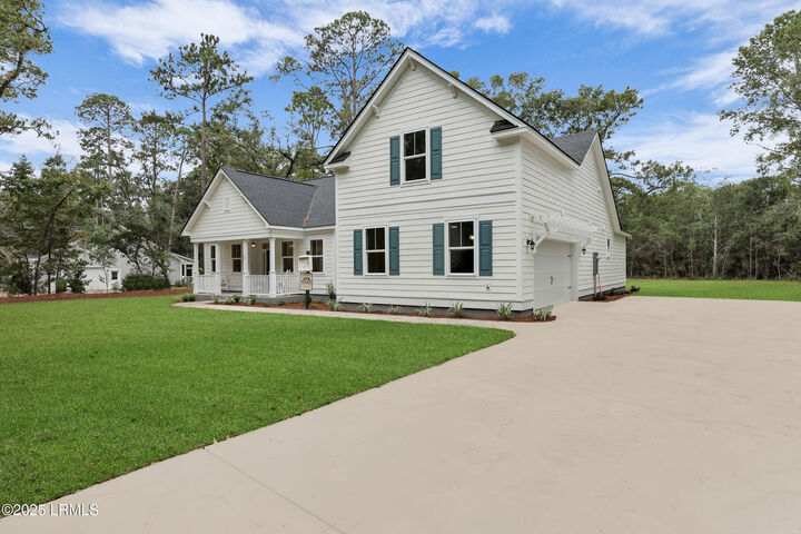 125 Middle Road  Lady's Island SC 29907 photo