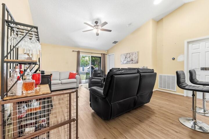 Property Photo:  229 SW Pagoda Terrace  FL 34984