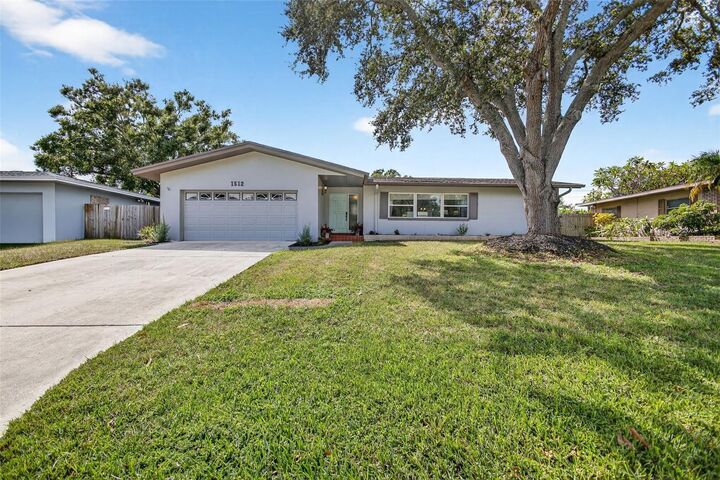 Property Photo: 1512 S Fredrica Avenue FL 33756