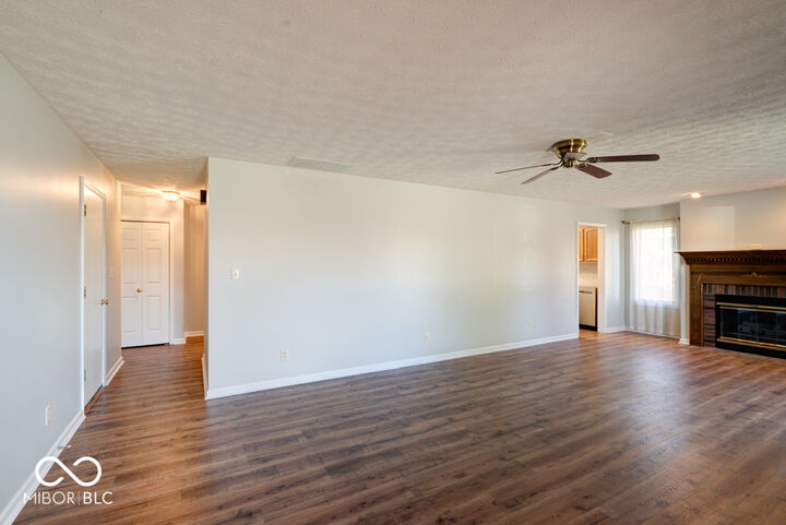 Property Photo: 1031 Woodridge IN 46112