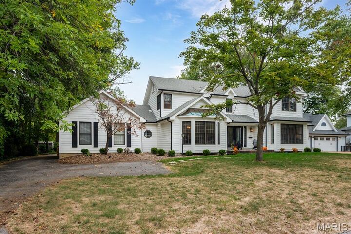 Property Photo: 125 Swan Avenue MO 63122