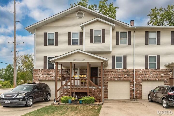 897 Delray Drive B  St Peters MO 63376 photo