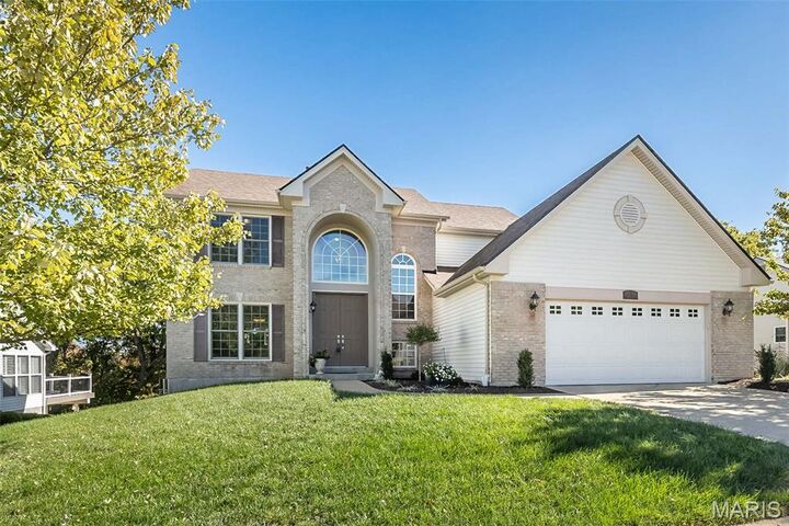 Property Photo: 728 Grandview Ridge Court MO 63025