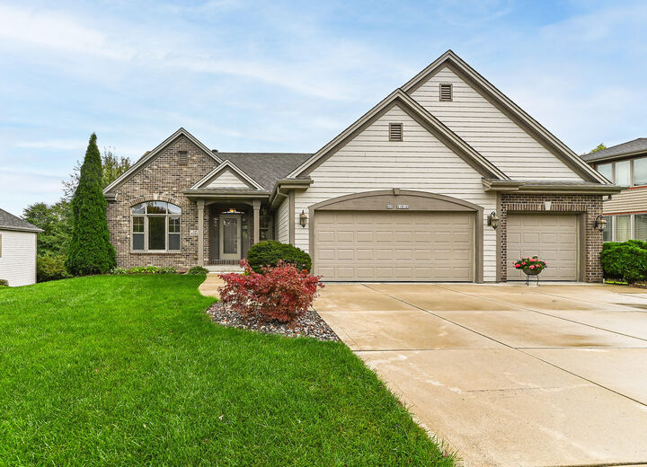 S70w19133 Kenwood Dr  Muskego WI 53150 photo