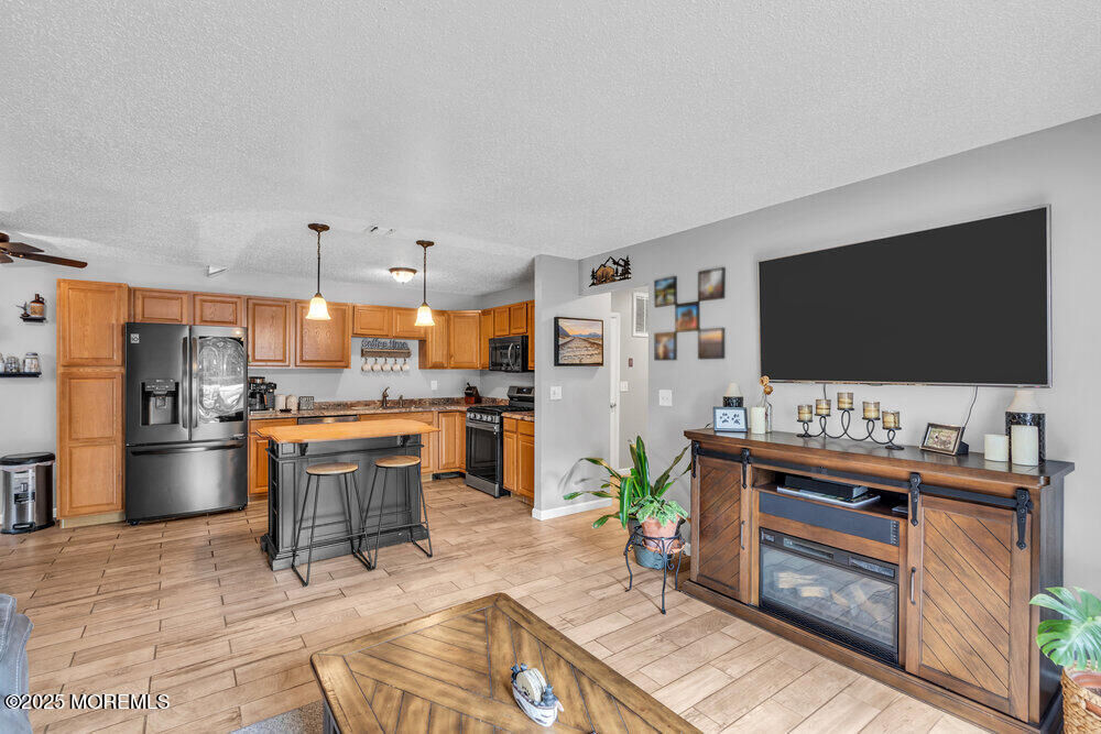 Property Photo: 1506 Jasmine Court NJ 08527