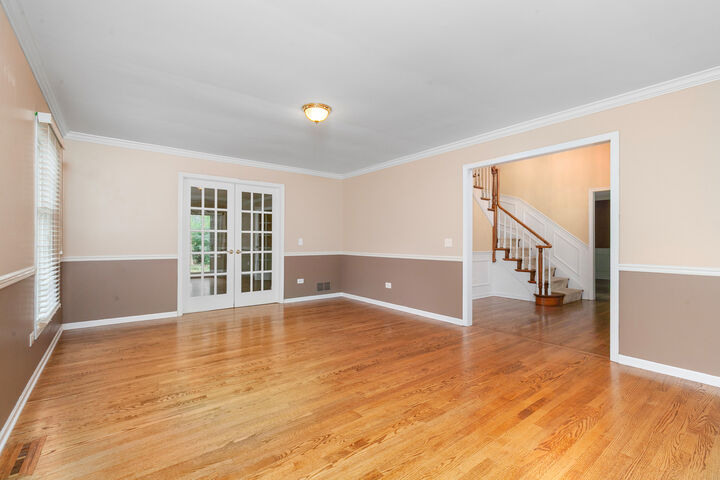 Property Photo: 1156 Mount Vernon Avenue IL 60045