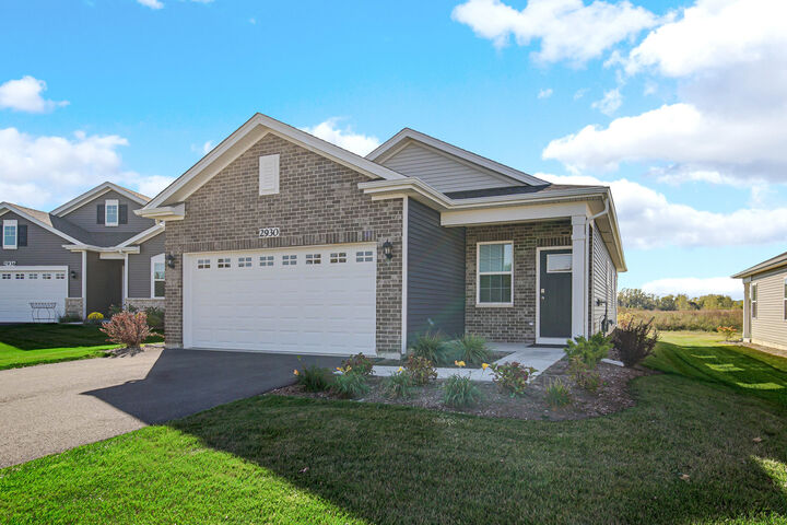 Property Photo:  2930 Harnish Drive  IL 60102 