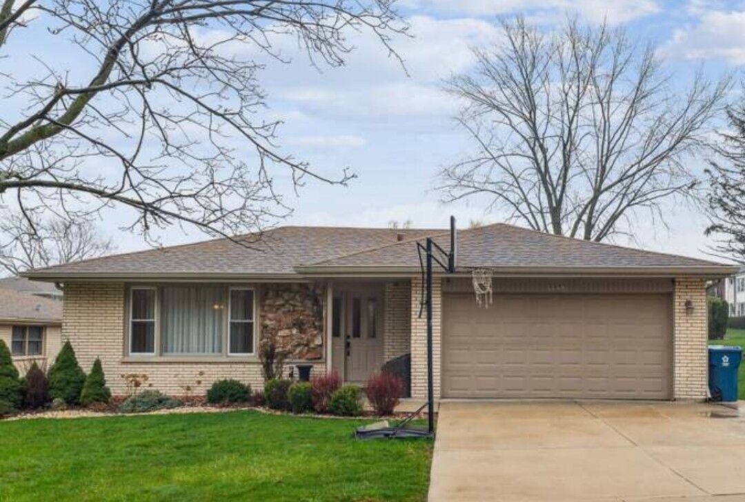 Property Photo: 8853 W 97th Street IL 60465